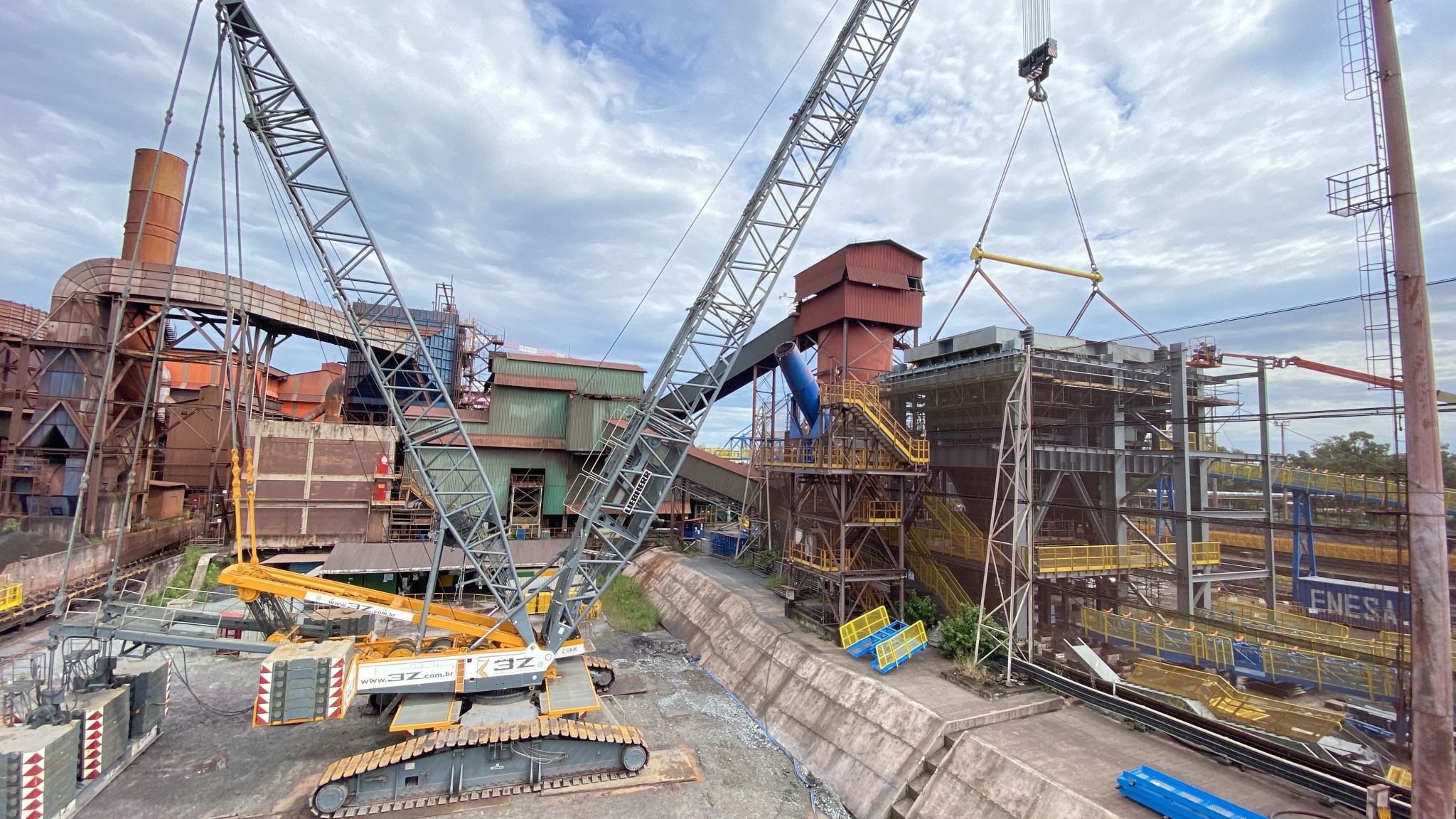 O que leva ao sucesso um Plano de Rigging para içamento de silo de 444 ...
